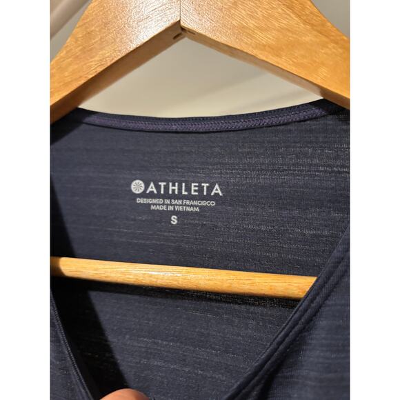 NWOT Athleta Pacifica 1/2 Zip Navy Blue Sleeveless Rash Guard Sz S - Picture 3 of 6